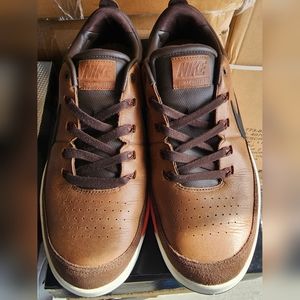 NIKE WAVERLY "GOLF" SIZE: 12, COLOR: TAN/PINK-WHITE